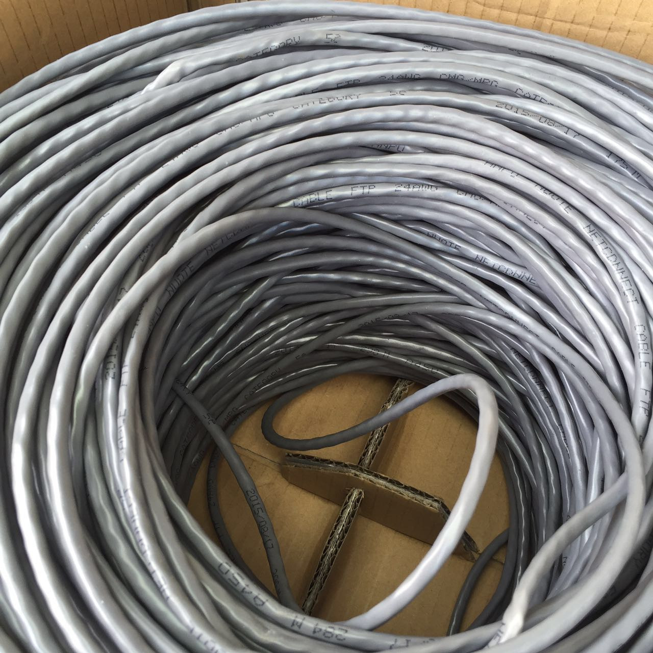 安普A450超五類非屏蔽雙絞線 構建穩定高效的網絡基石